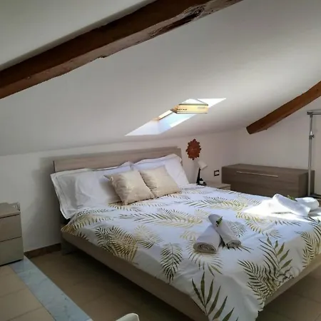 Guest house Mansarda Palestro Catania