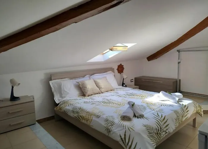 Guest house Mansarda Palestro Catania